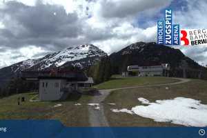 Kamera Berwang  Sonnalmbahn Bergstation (LIVE Stream)
