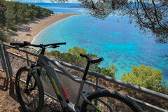 Chorwackie wyspy Hvar i Brać rowerem