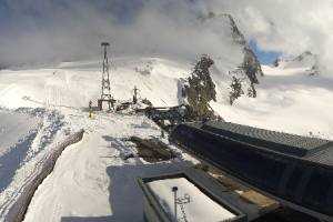 Schwarze Schneidbahn Einfahrt