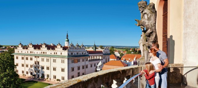 Skarby Pogranicza Czesko-Morawskiego, Litomyšl - widok na pałac z tarasu kościoła